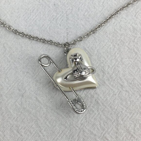 Brand new Vivienne Westwood ORIETTA PENDANT necklace in silver. - Picture 3 of 9